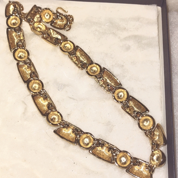 Monet Gold & Black Necklace - Picture 10 of 15